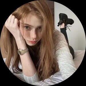 Meet your Posher, Ella